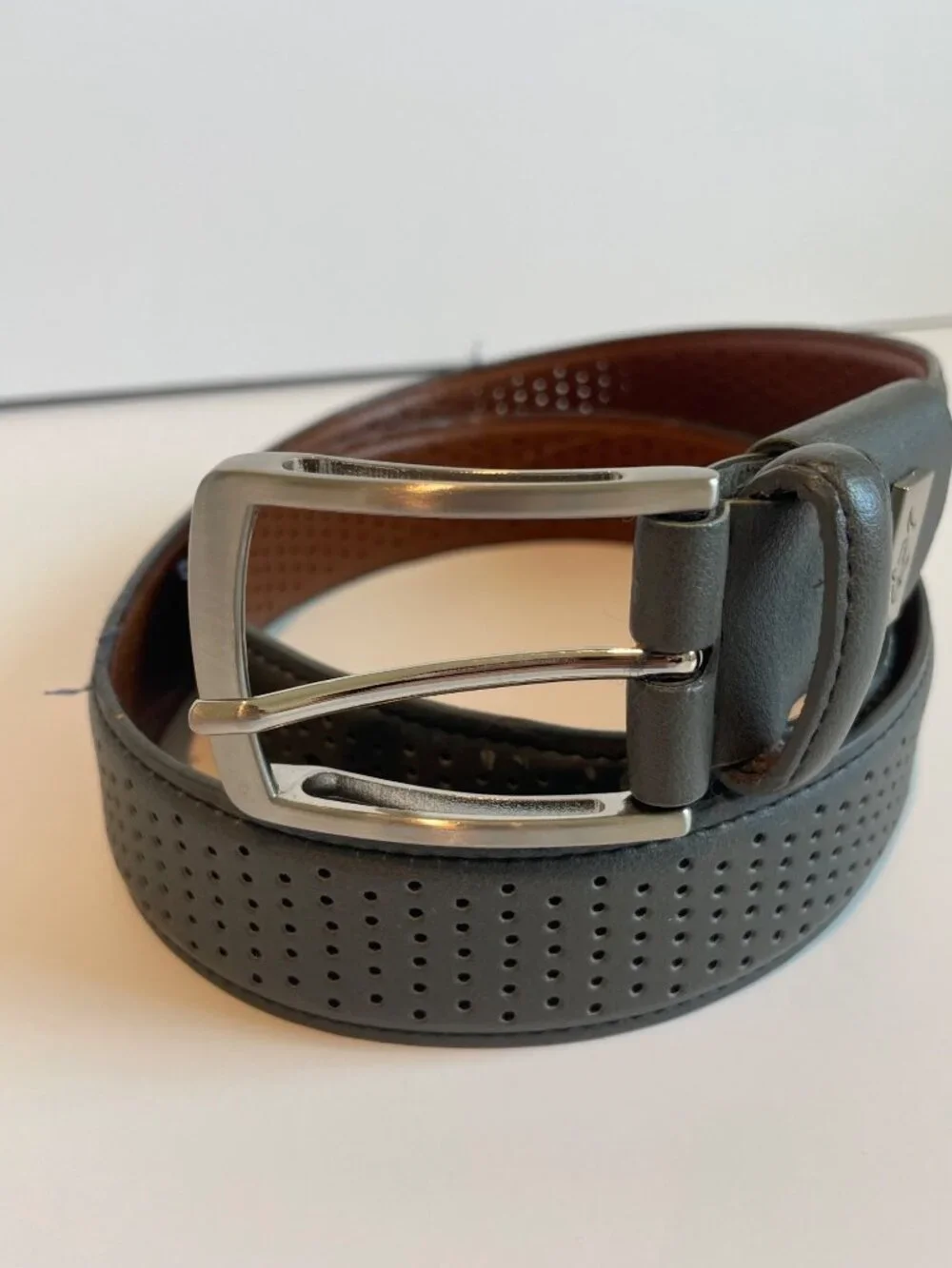 Greg Norman Men’s Grey Leather Belt Size 36 Golf